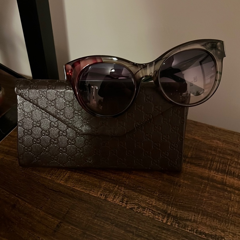 Authentic gucci sunglasses